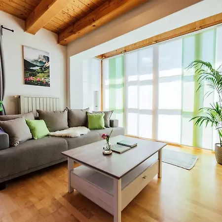 Zur Weberei Apartman *